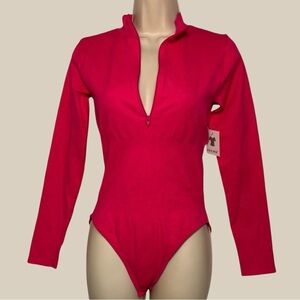 Clozoz Women’s Hot Pink Zip Front Mockneck Ribbed Long Sleeve Bodysuit SZ M NWT